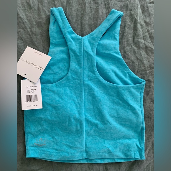 NWT Beyond Yoga Spacedye Focus Cropped Tank in Capri Blue/Grotto, size XS - Picture 2 of 3